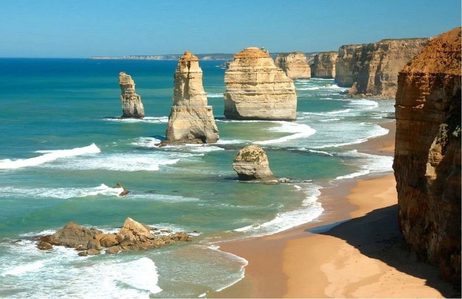 12 Apostles